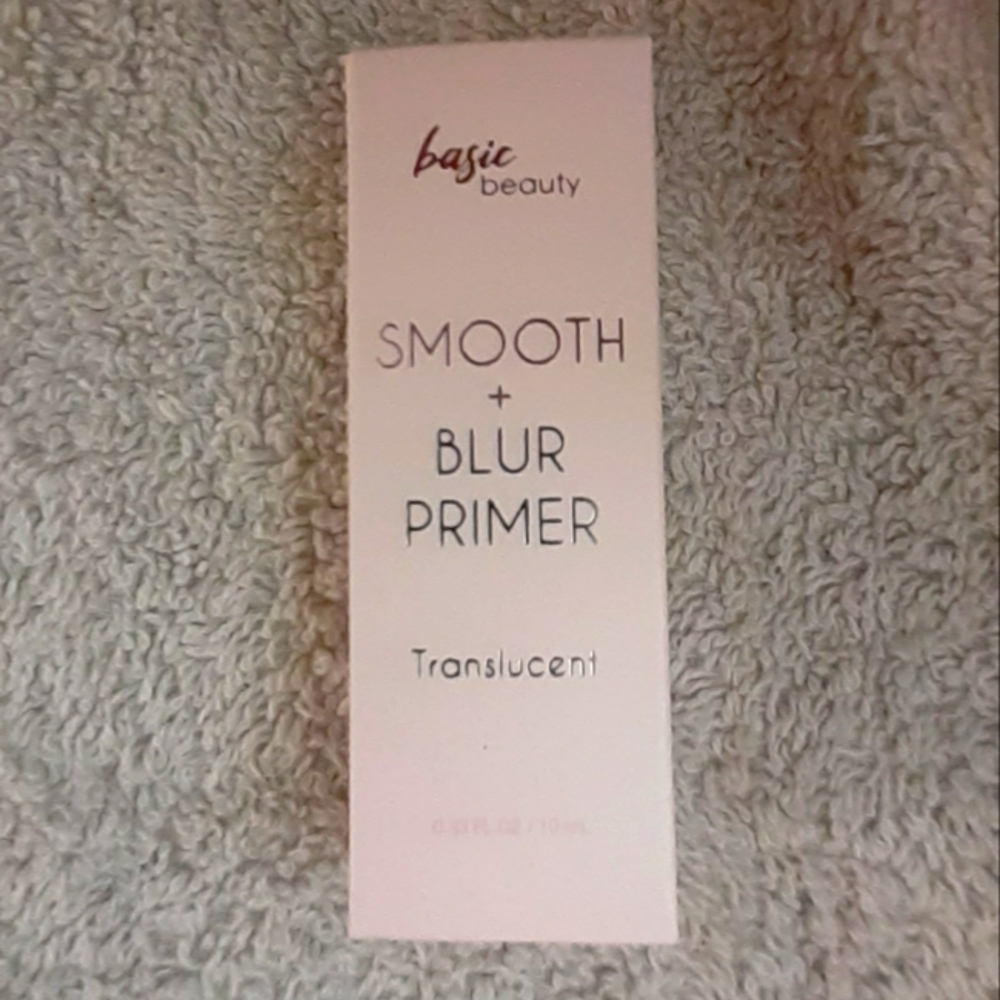 Basic Beauty: Smooth & Blur Primer